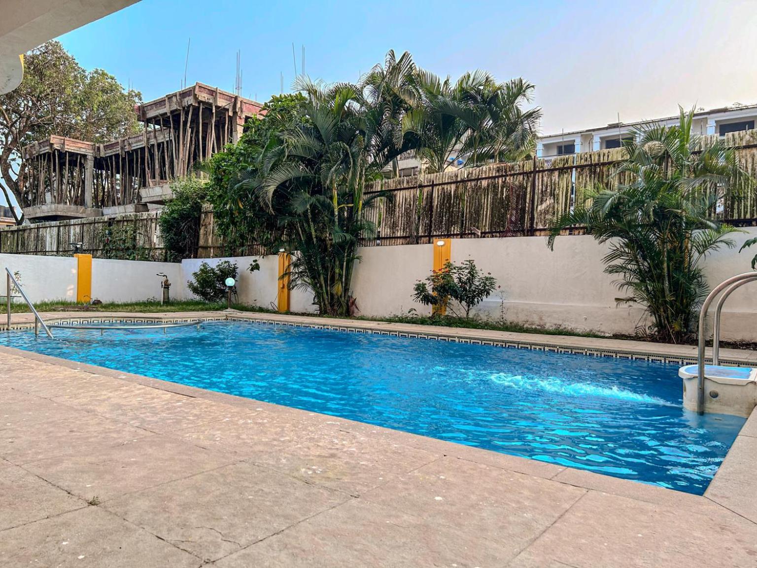 Отель La Costa Residency Анжуна Экстерьер фото