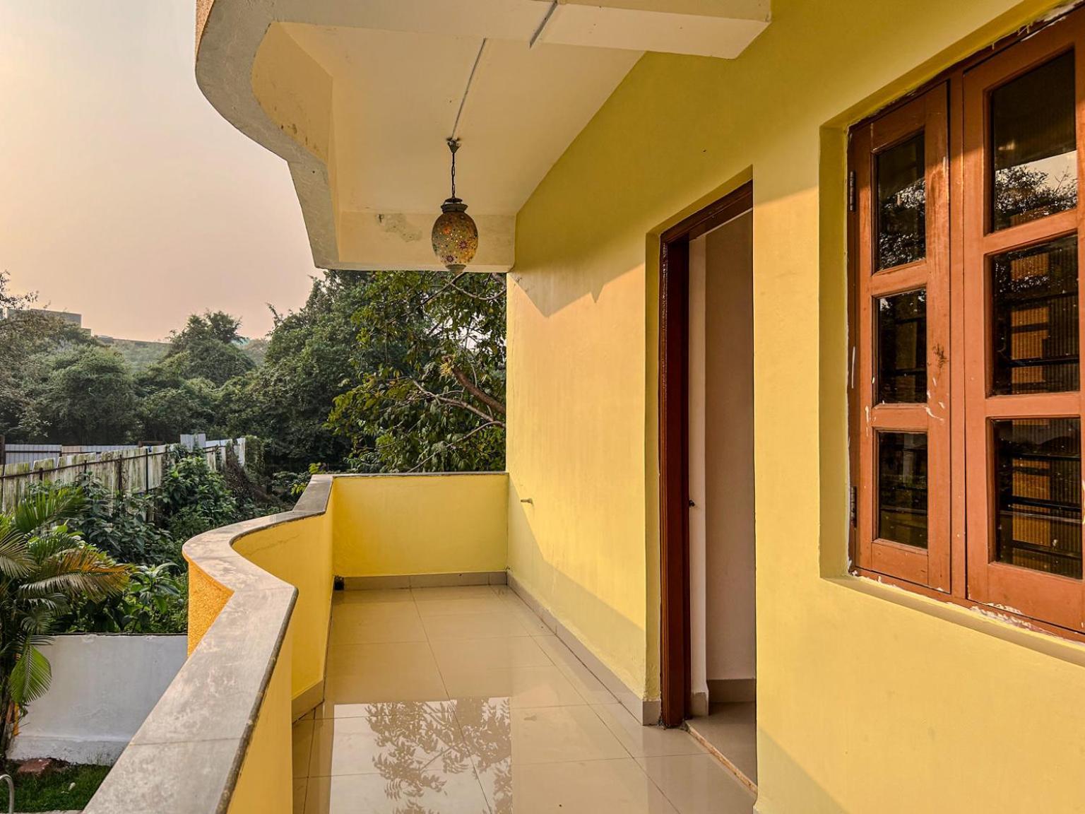 Отель La Costa Residency Анжуна Экстерьер фото